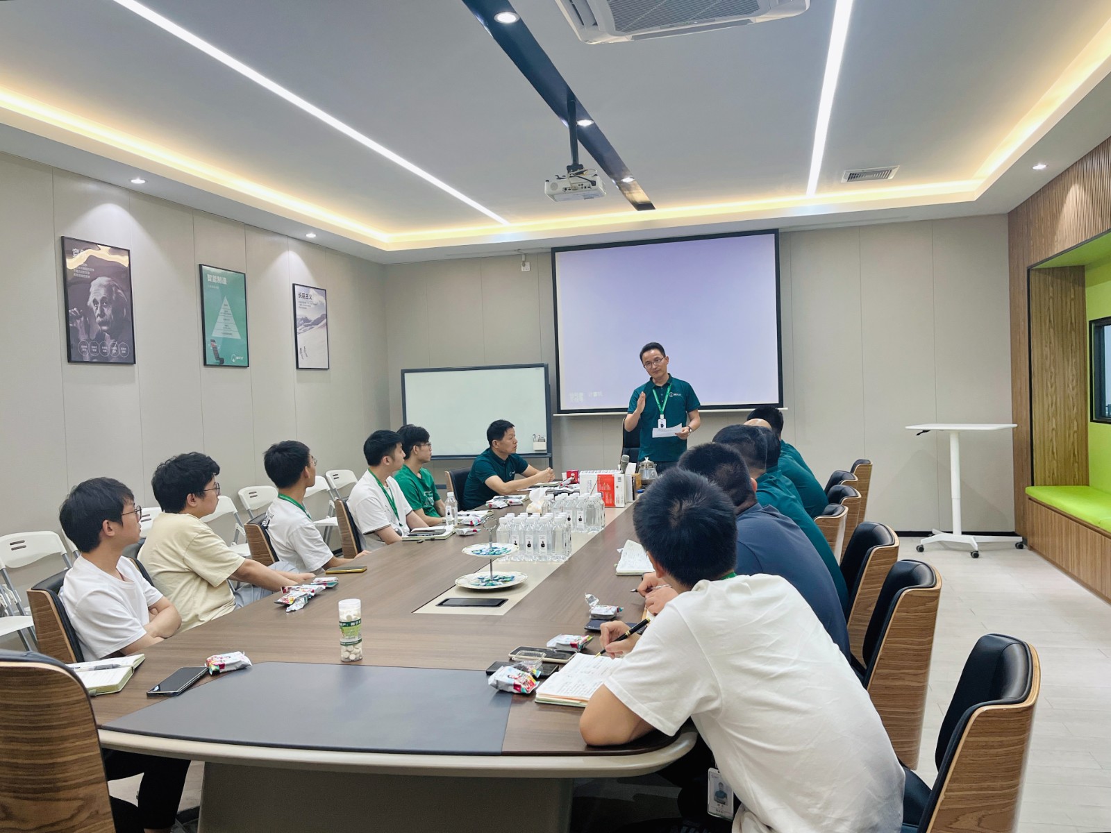 890cfb00cbc688a3969f6182baacaac 890cfb00cbc688a3969f6182baacaac